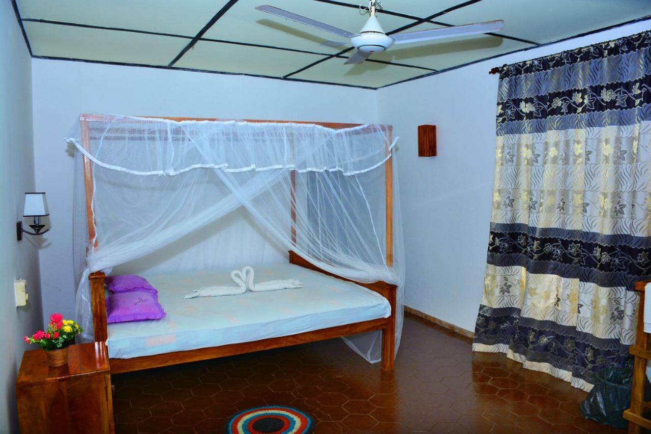 Randu Homestay And Restaurant Tangalle Exterior foto